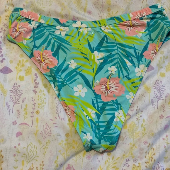 Floral Bikini set by Honolua Surf sz L - Picture 5 of 6